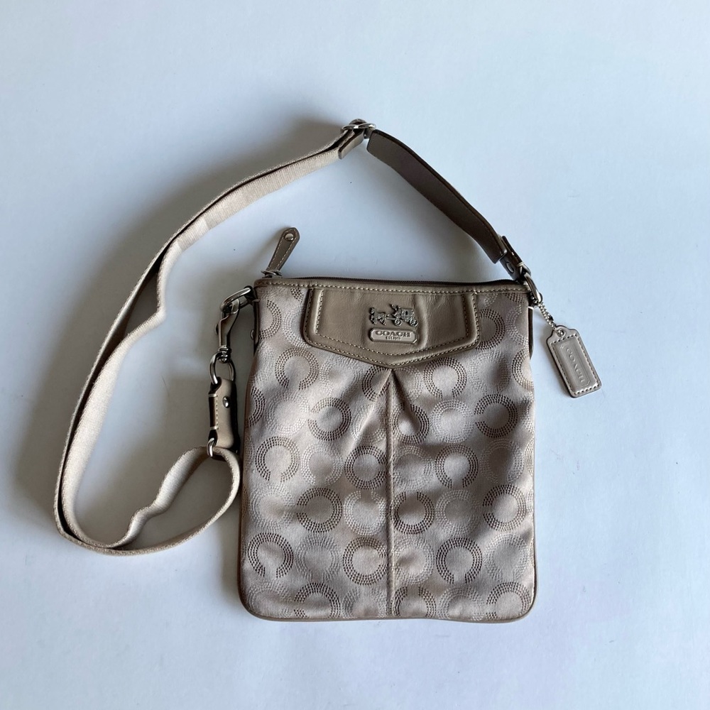 Coach Beige Cream Canvas Signature Logo Massager